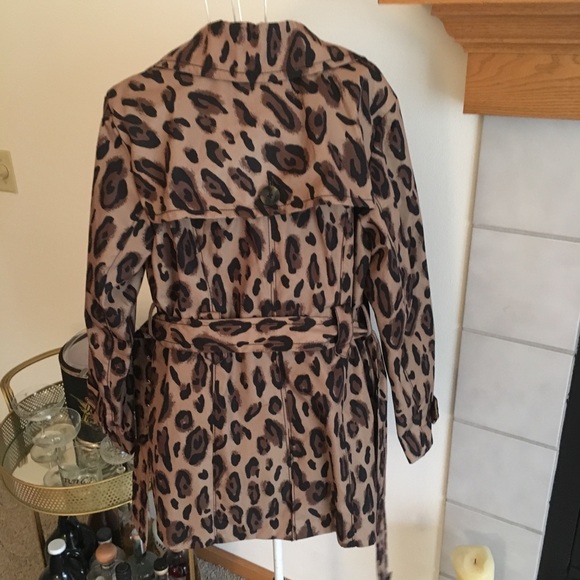 Cheetah Print Rain Jacket - Picture 4 of 8